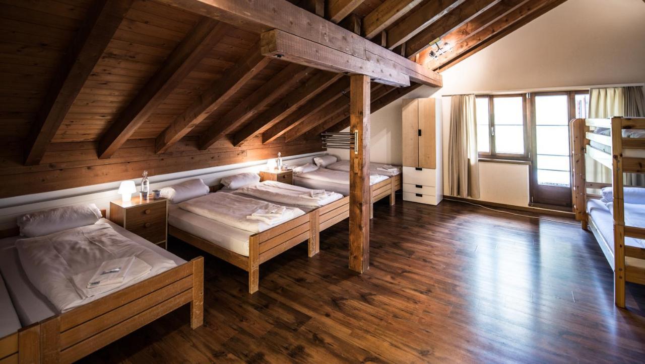 Berggasthaus Piz Calmot Andermatt Exterior foto